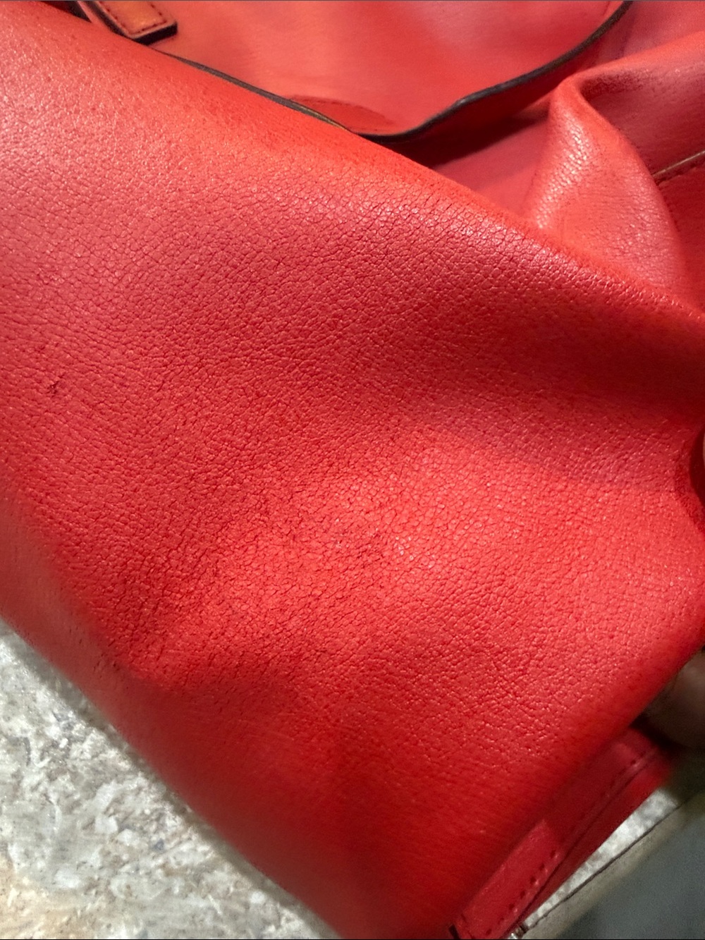 Michael Kors Red Studded Leather Tote Bag - Sleek Everyday Shoulder Bag - Picture 14 of 14